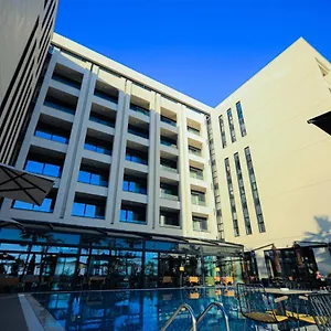 Hotel Royal G And Durres