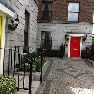 The Leeson 2*, Dublin Ierland